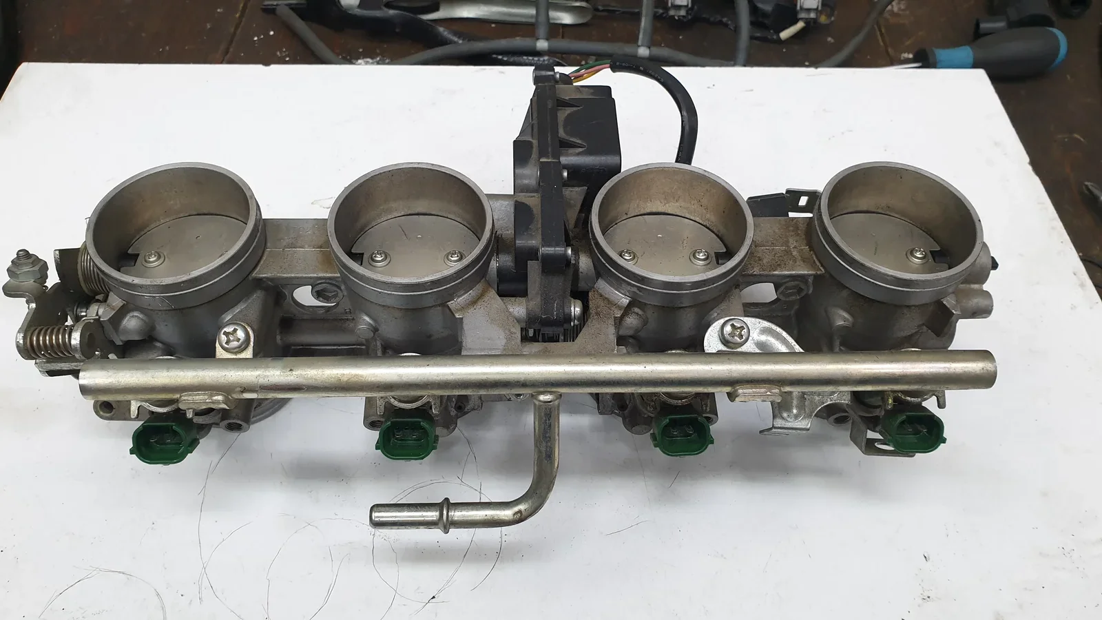 Ultrazvučno čišćenje dizni motocikla