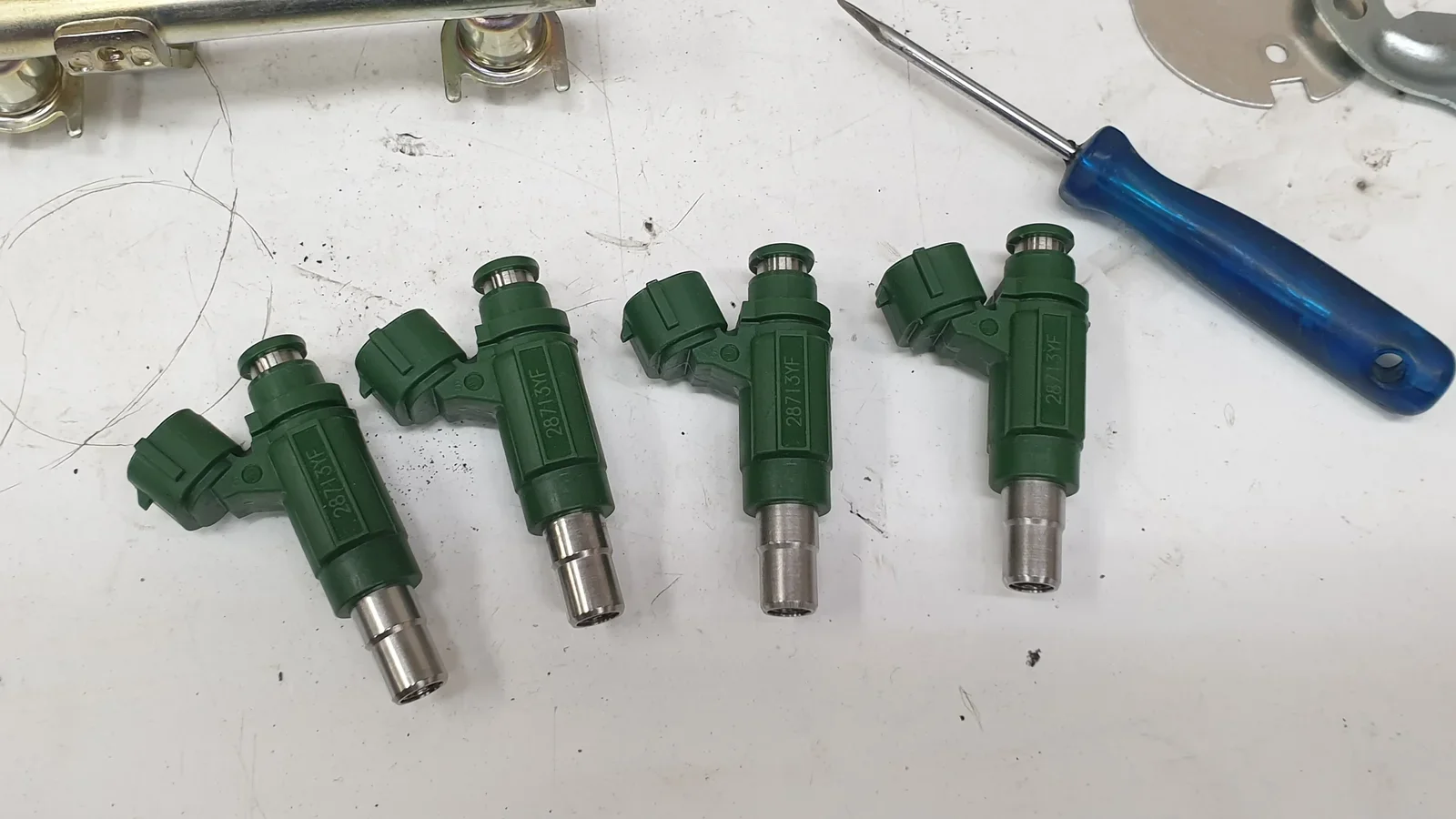 Digitalna sinhronizacija EFI klapni